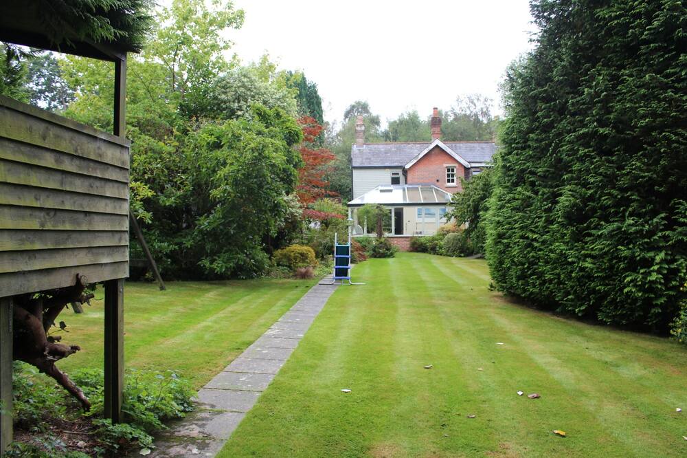 Photo of Outdoor in Burley