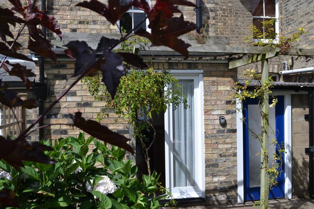Photo of Outdoor in Mill Road