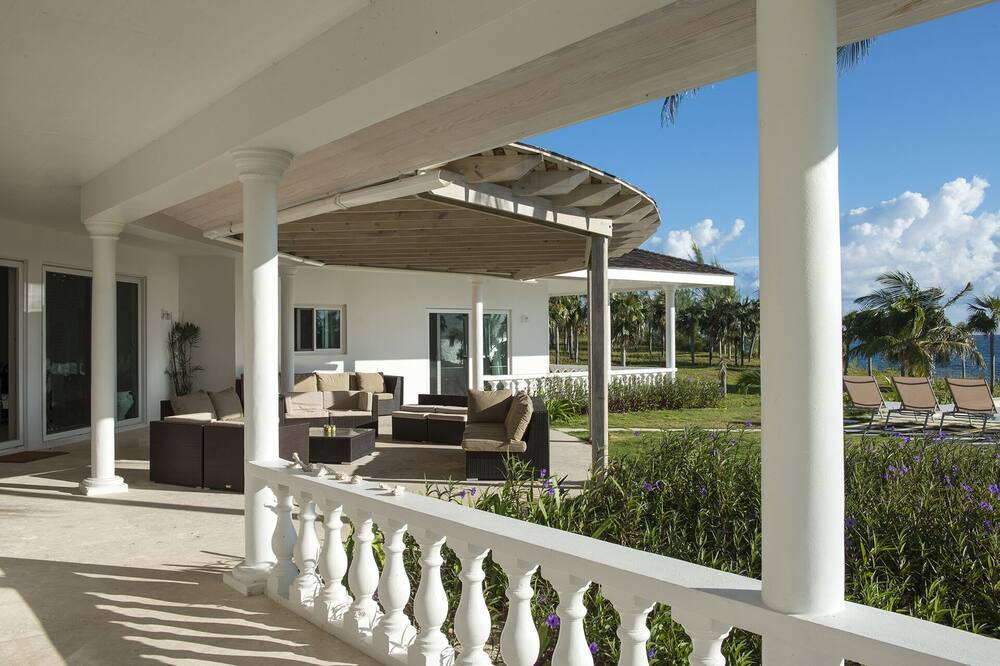 Photo of Outdoor in North Palmetto Point
