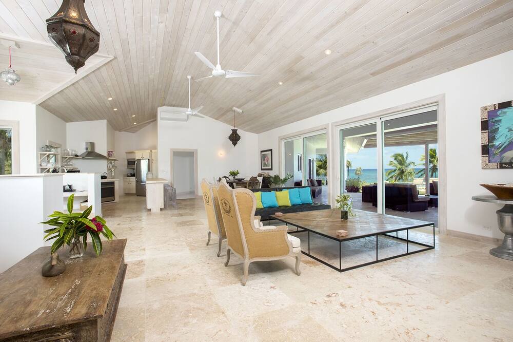 Photo of Bedroom in North Palmetto Point
