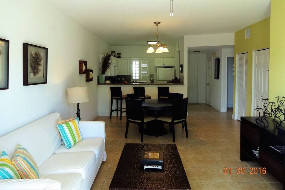 Photo of Livingroom in Alice Town