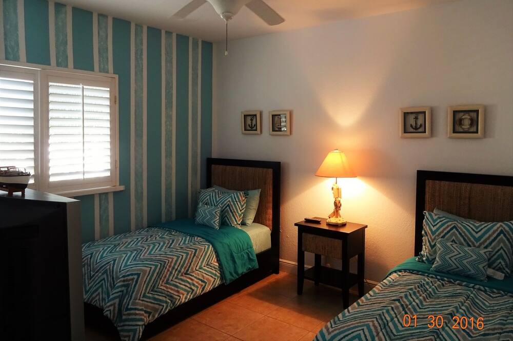 Photo of Bedroom in Alice Town