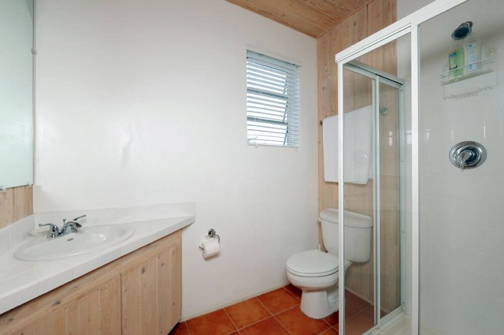 Photo of Bathroom in Governor's Harbour