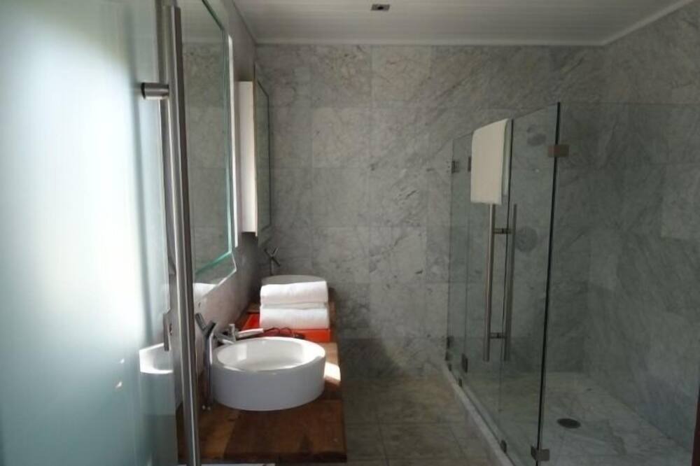Photo of Bathroom in Governor's Harbour