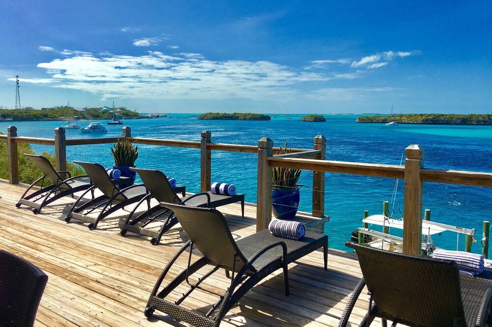 Photo of Patio Balcony in Staniel Cay