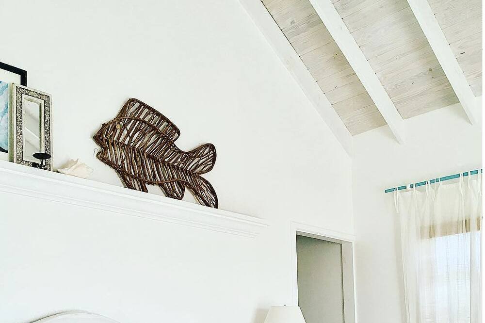 Photo of Bedroom in Gregory Town