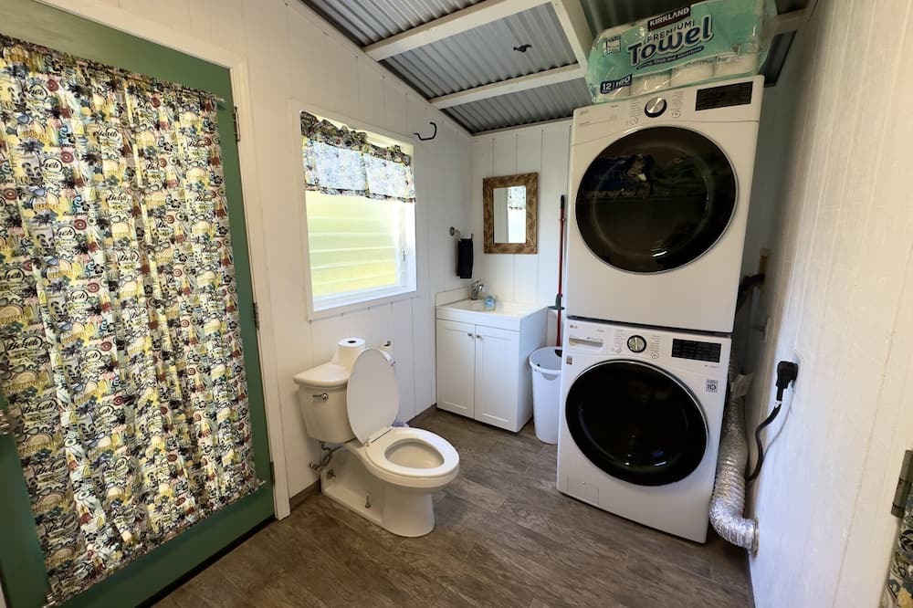 Photo of Bathroom in Kekaha