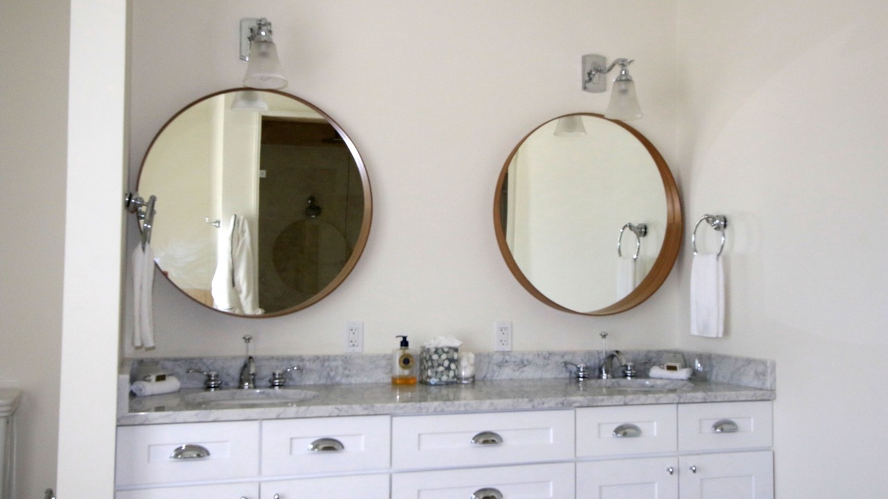 Photo of Bathroom in Schooner Bay