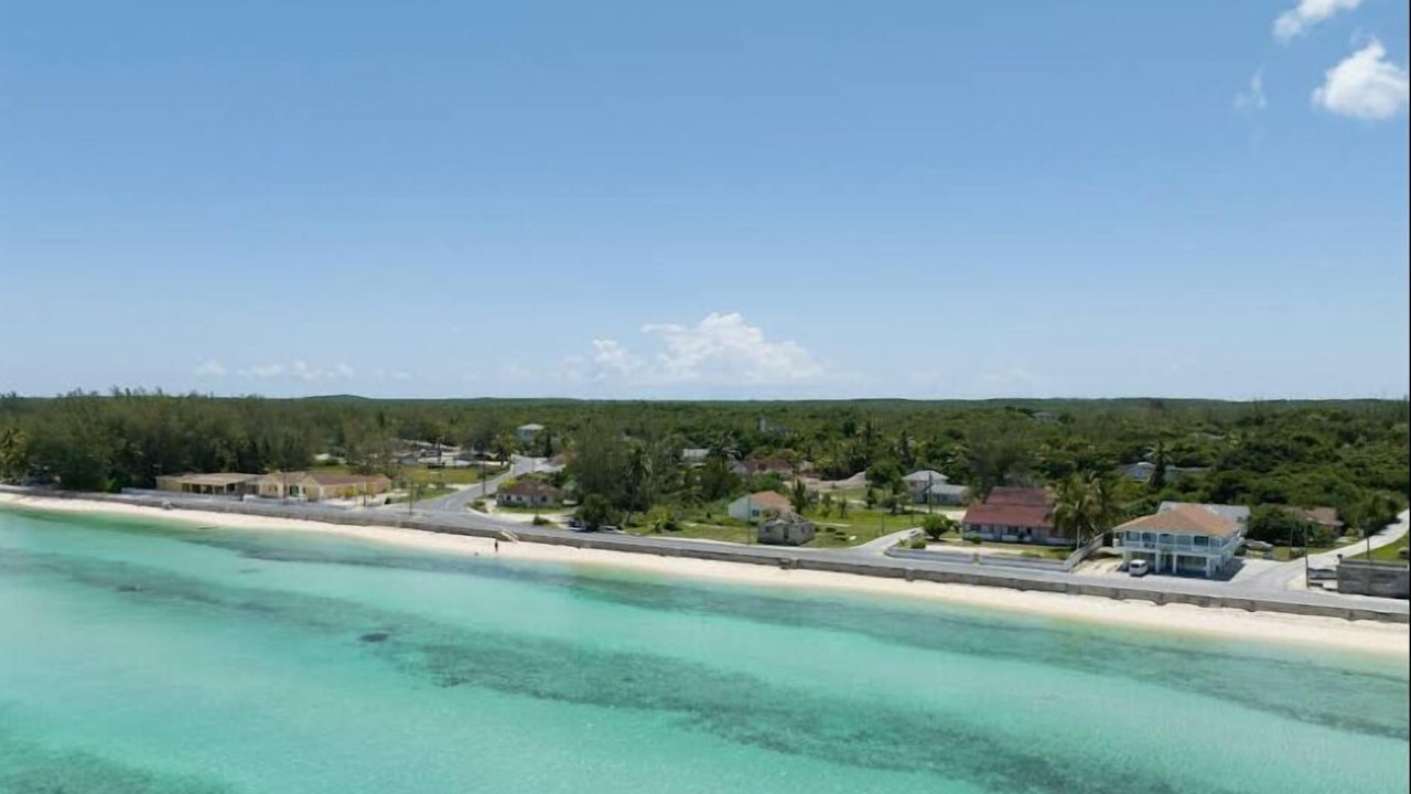 Photo of Others in Tarpum Bay