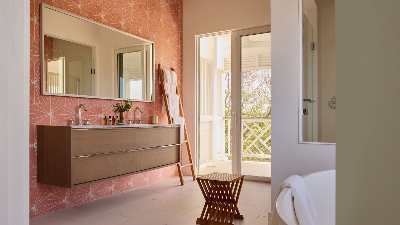 Photo of Bathroom in Dunmore Town