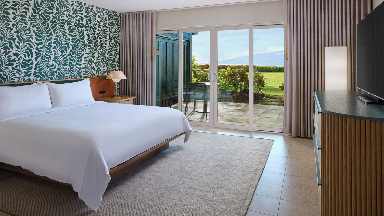 Photo of Bedroom in Historic Lahaina Front Street