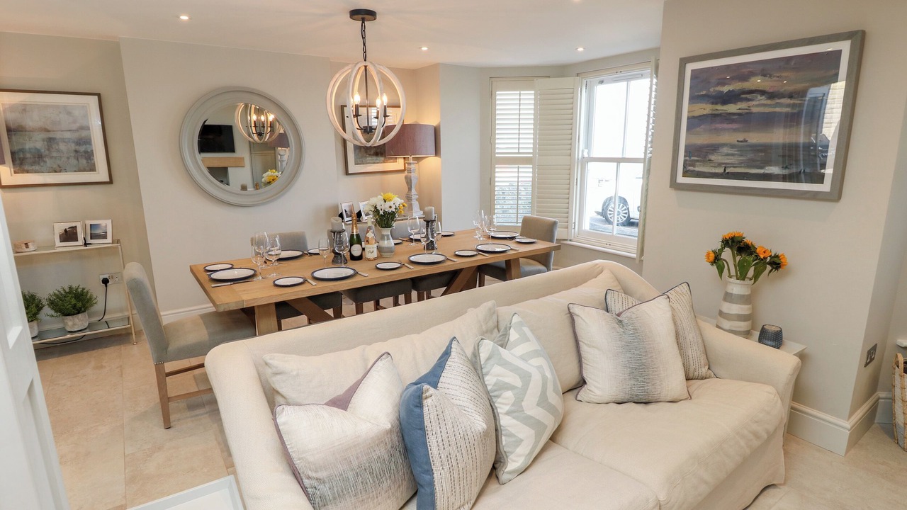 Photo of Livingroom in Nettlestone