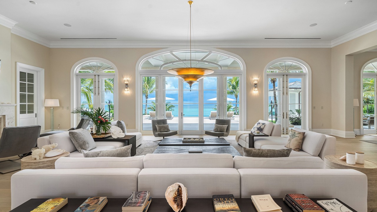 Photo of Livingroom in Old Fort Bay