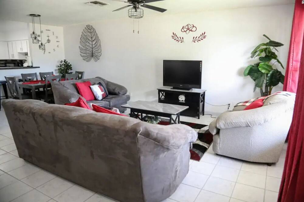 Photo of Livingroom in Bahama Reef