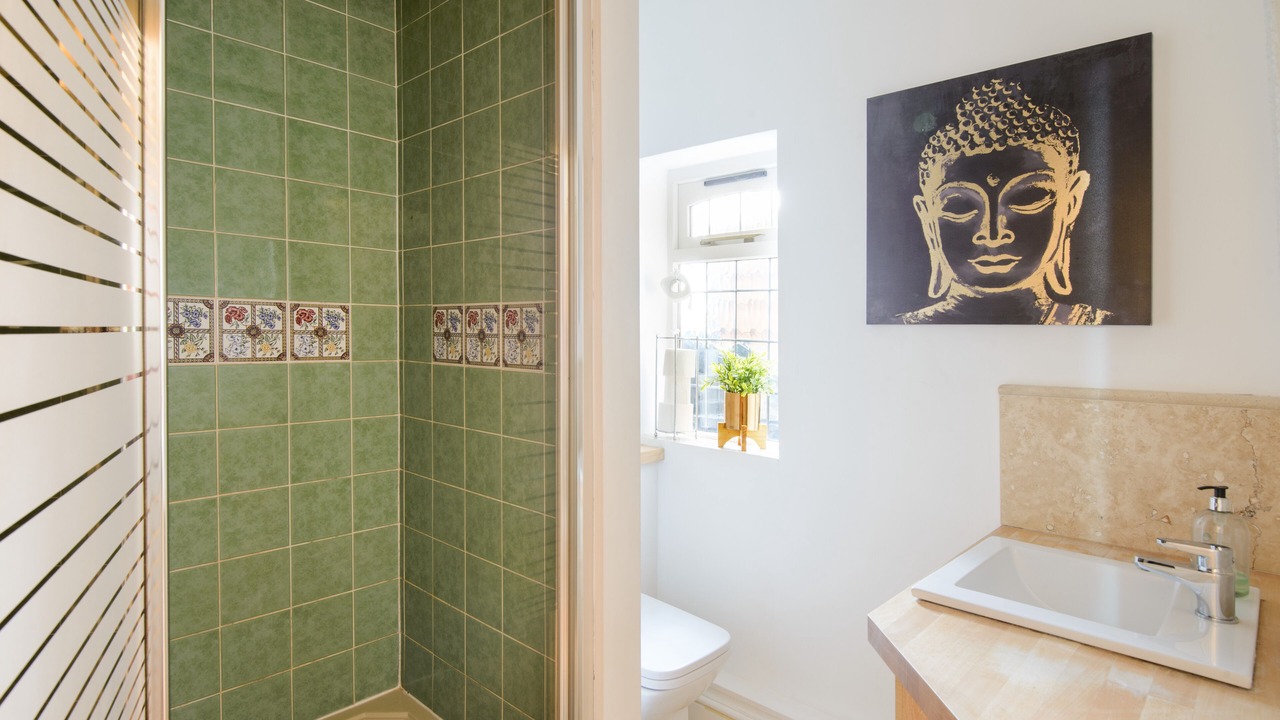 Photo of Bathroom in Howlett End