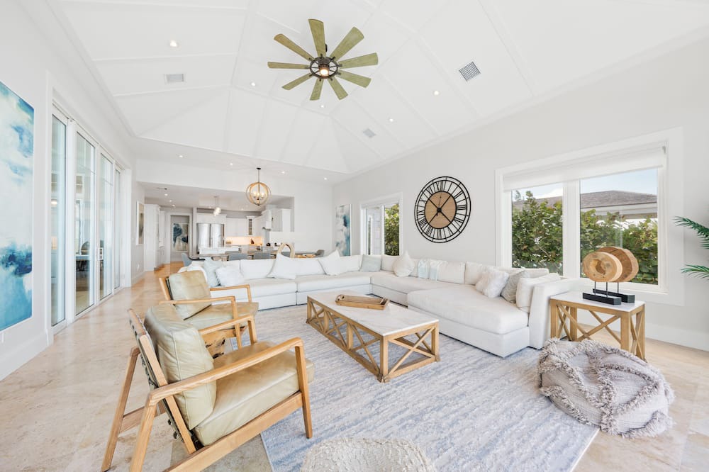 Photo of Livingroom in Great Exuma