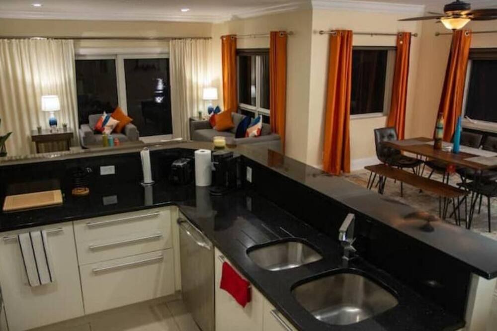 Photo of Kitchen in Bahamia West