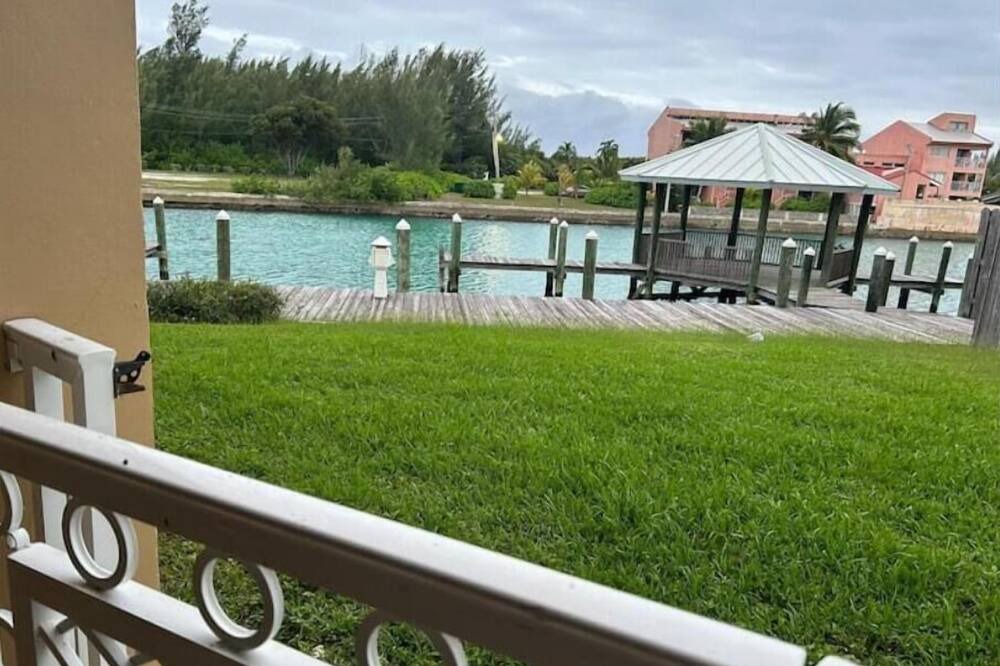 Photo of Outdoor in Bahamia West