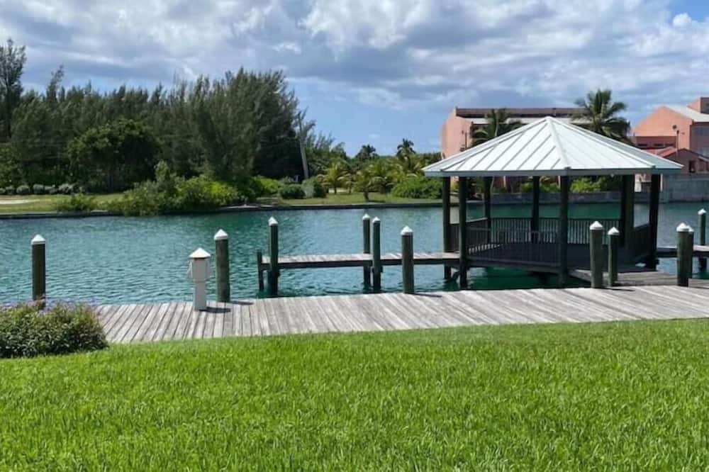 Photo of Outdoor in Bahamia West
