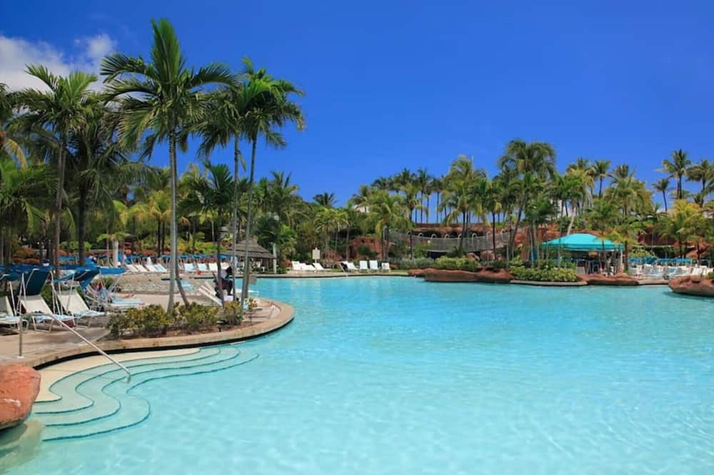 Photo of Outdoor in Downtown Nassau