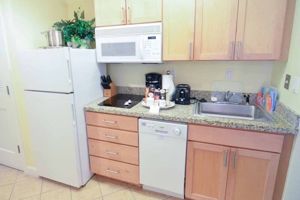 Photo of Kitchen in Downtown Nassau
