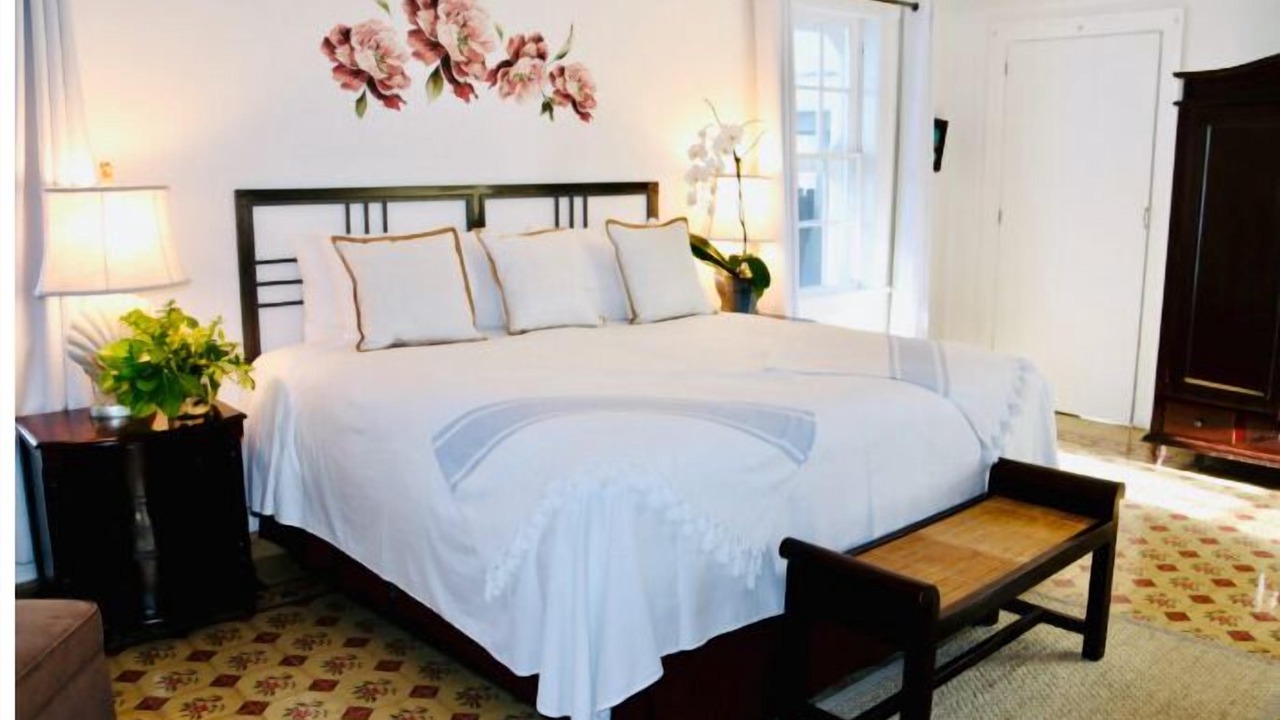 Photo of Bedroom in Dunmore Town