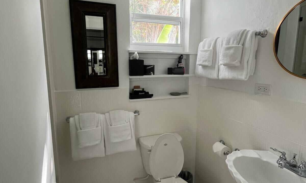 Photo of Bathroom in Dunmore Town