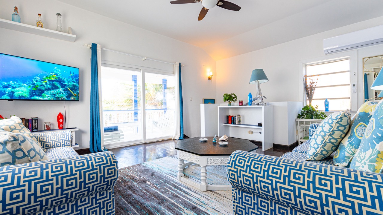 Photo of Livingroom in Nassau