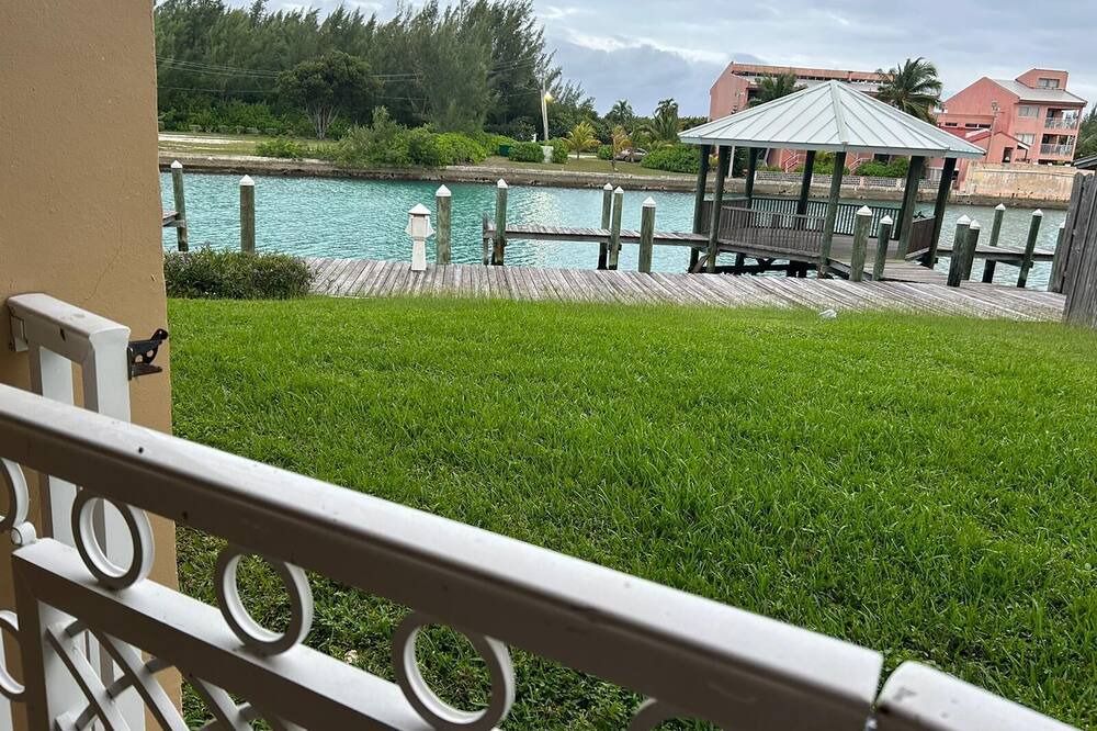 Photo of Outdoor in Bahamia West