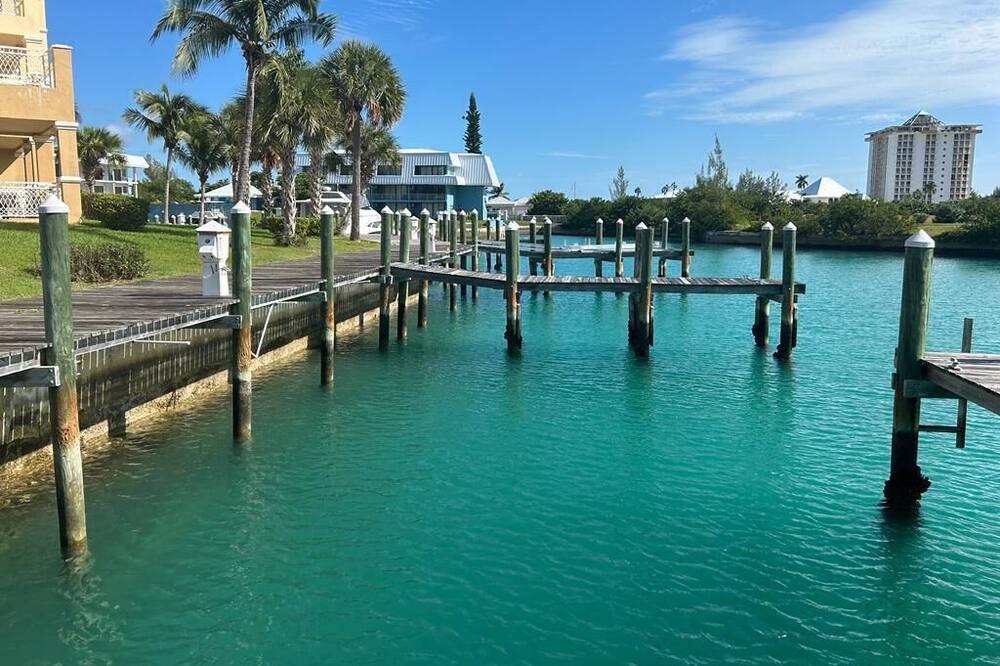 Photo of Others in Bahamia West