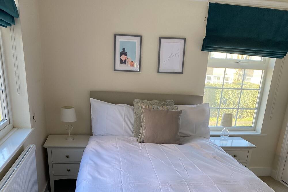 Photo of Bedroom in Toddington
