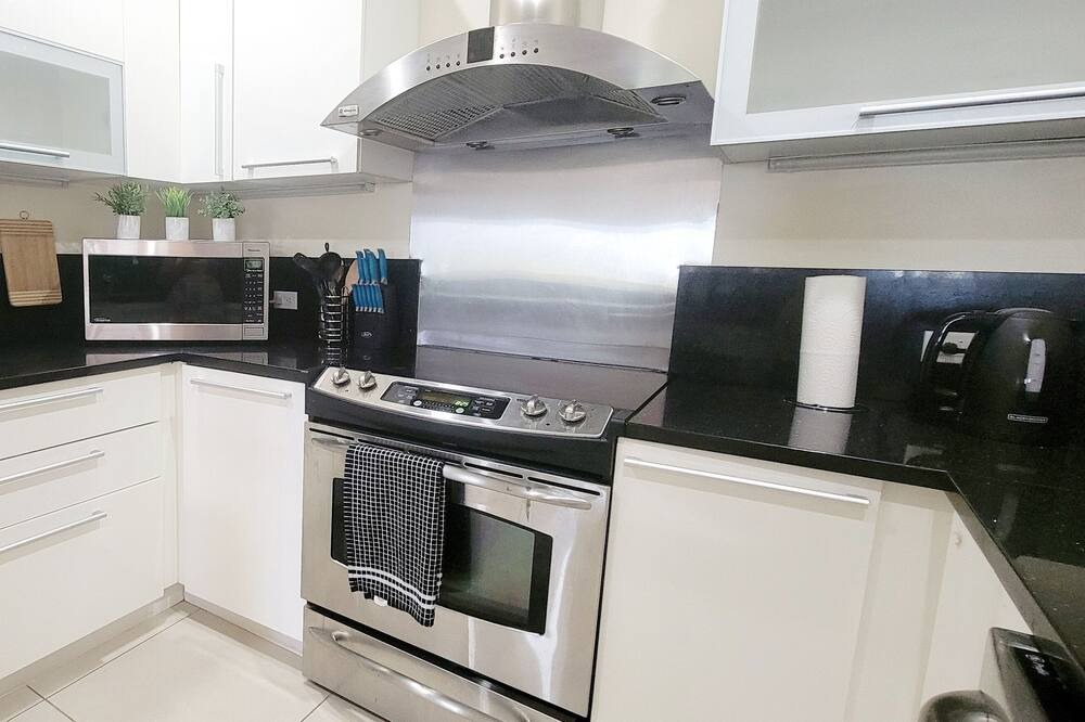 Photo of Kitchen in Bahamia West