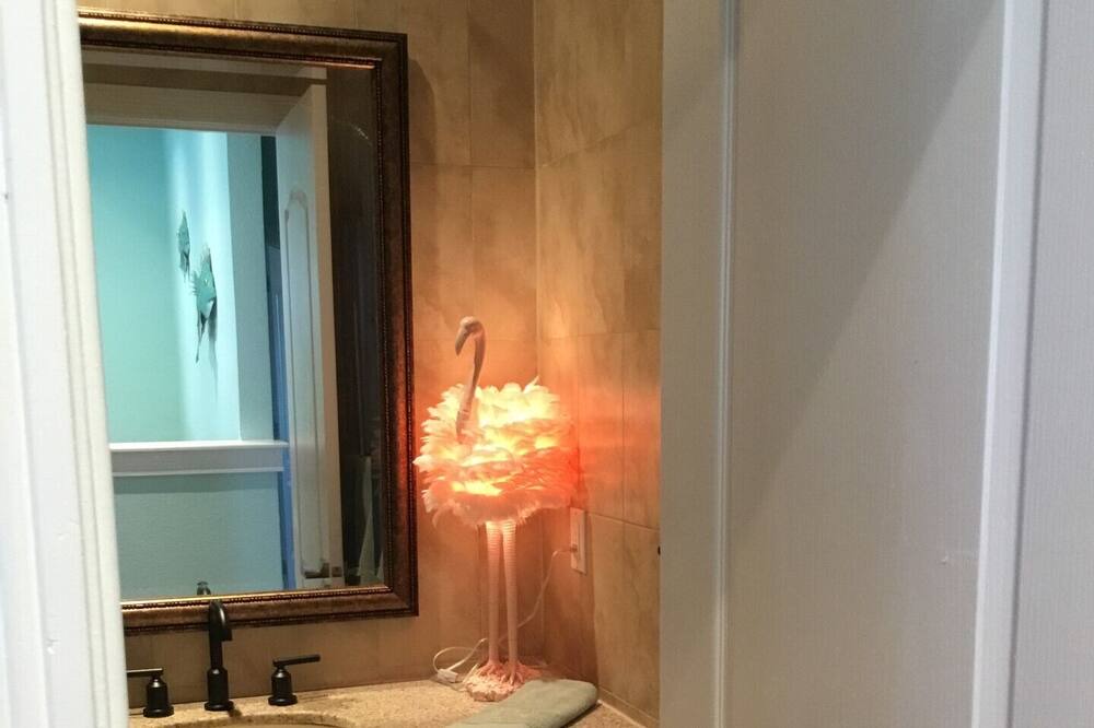 Photo of Bathroom in High Rock