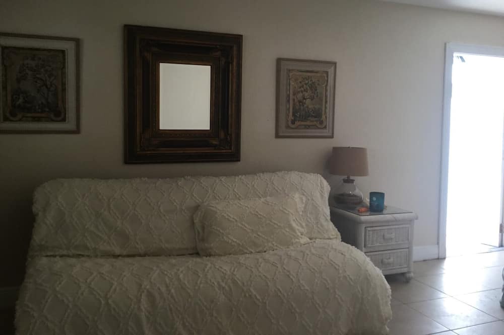 Photo of Bedroom in High Rock