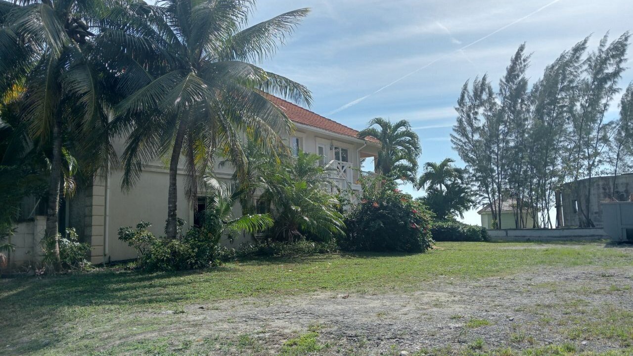 Photo of Outdoor in Coral Harbour