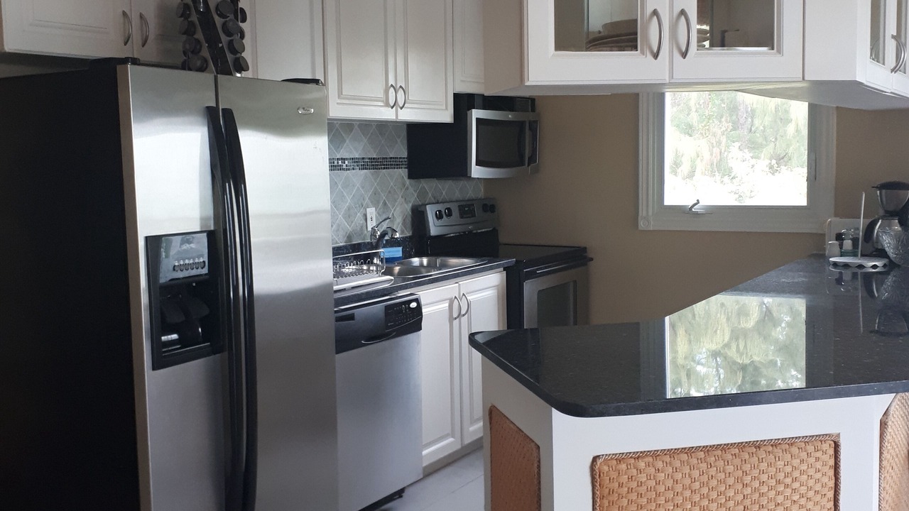 Photo of Kitchen in Coral Harbour