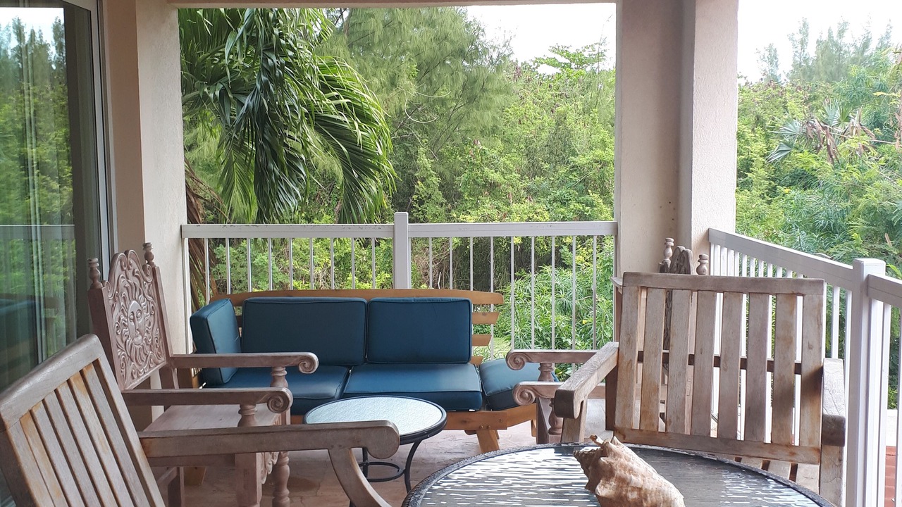 Photo of Patio Balcony in Coral Harbour