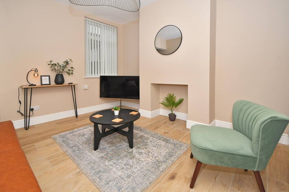 Photo of Livingroom in Burslem