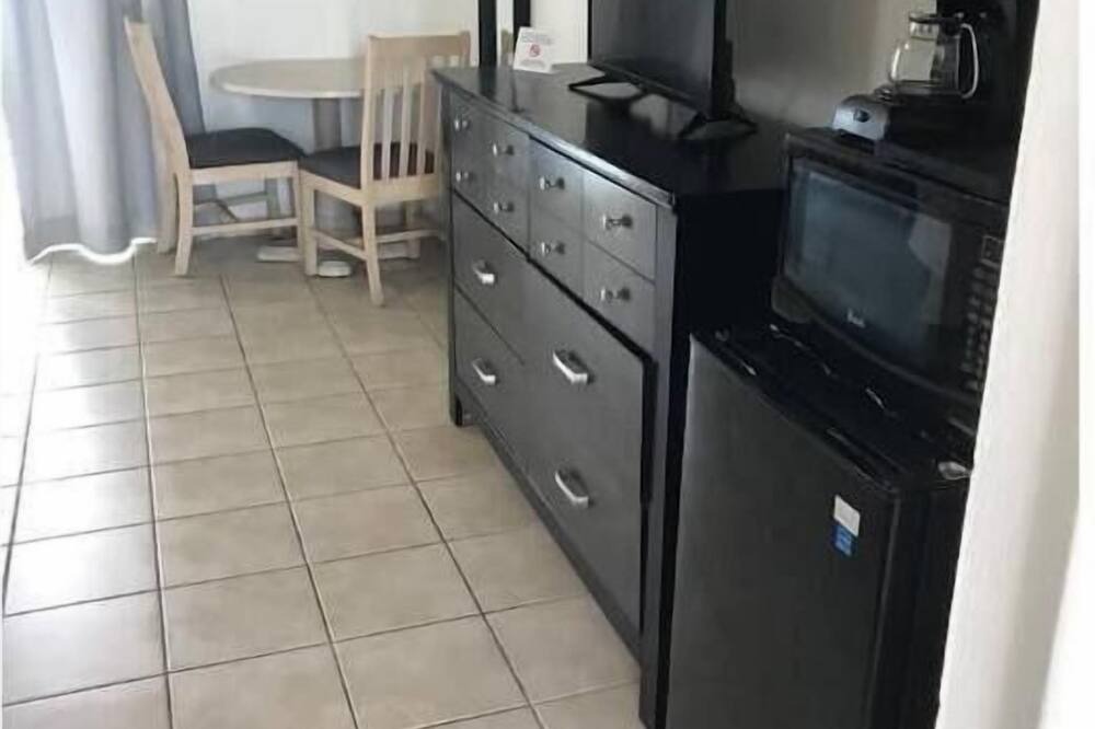 Photo of Kitchen in Farmer's Hill
