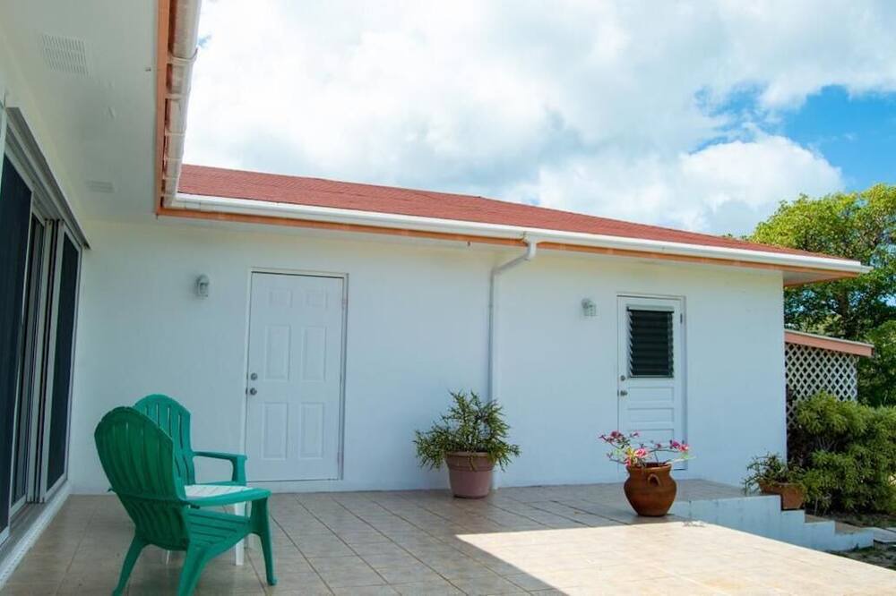Photo of Patio Balcony in Deadmans Cay
