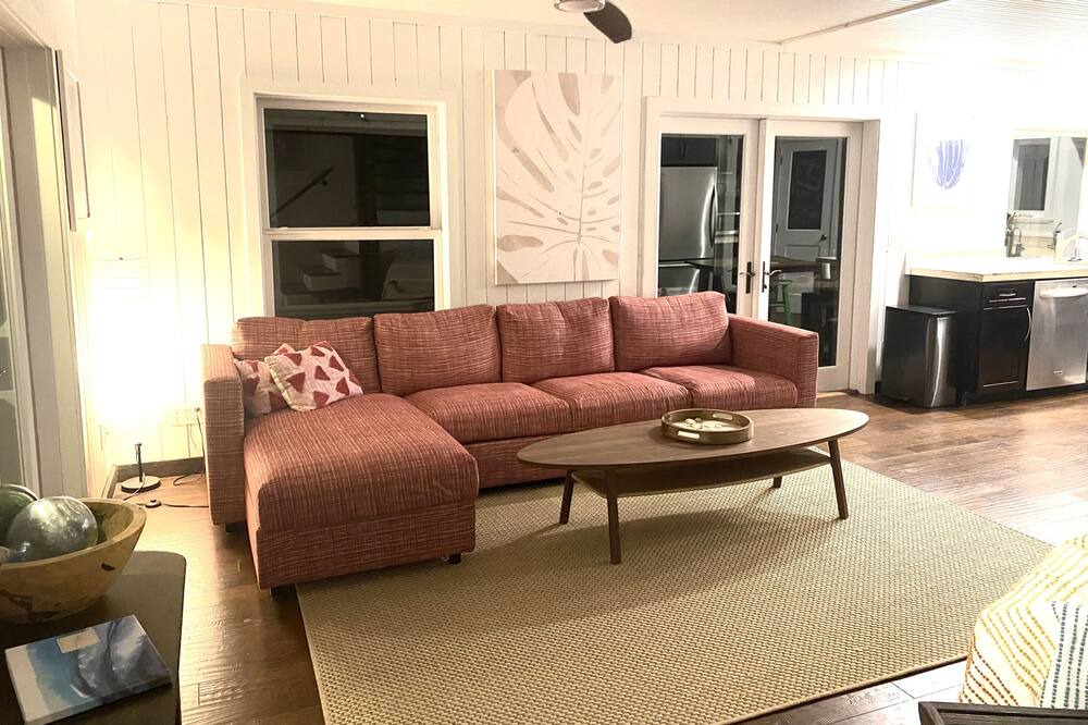 Photo of Bedroom in Green Turtle Cay