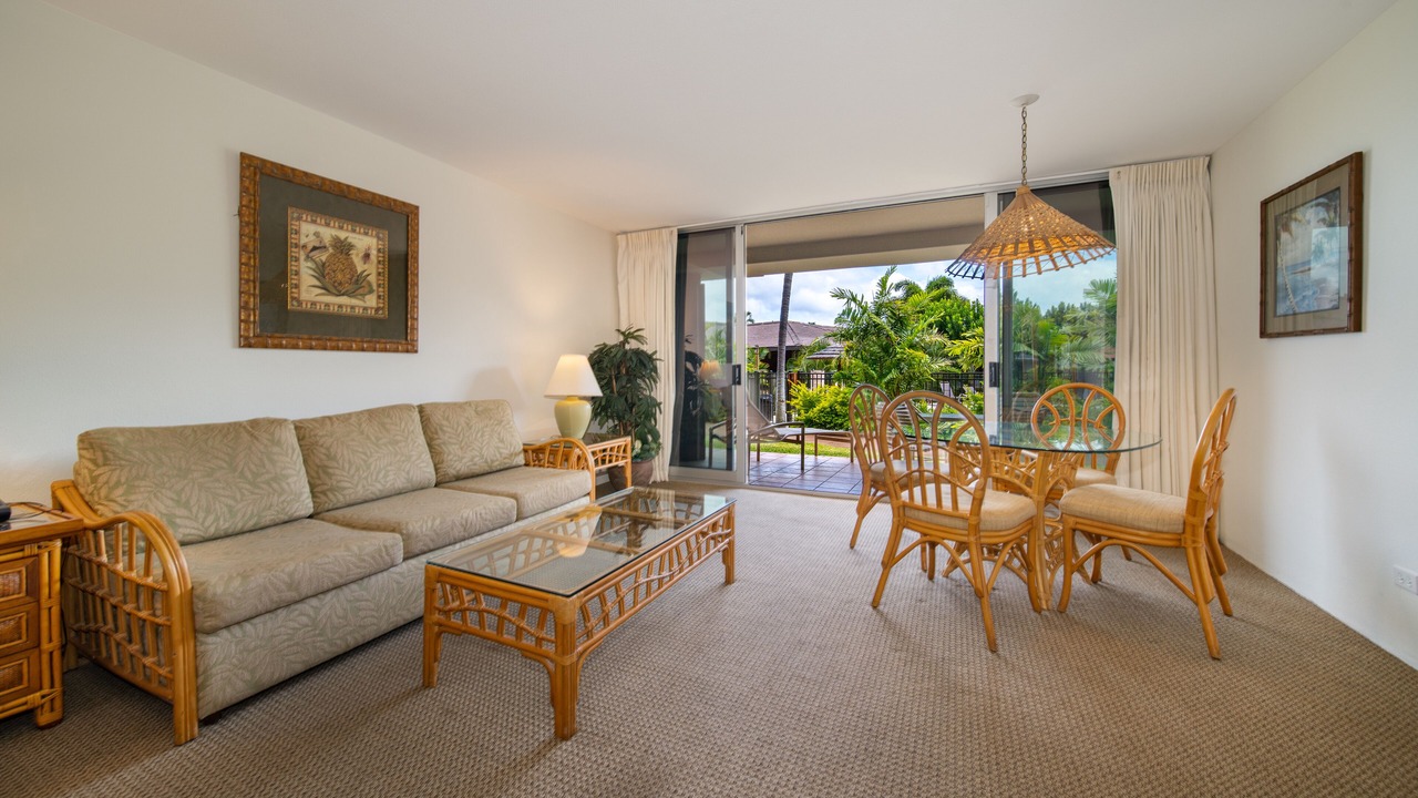 Photo of Livingroom in Kaanapali