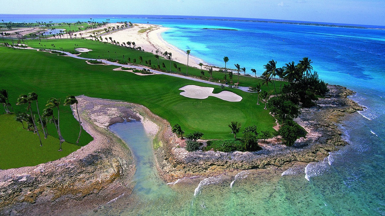 Photo of Others in Paradise Island