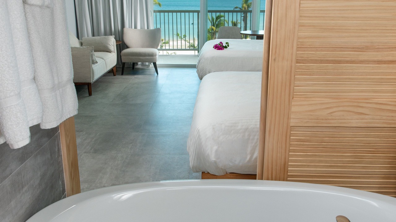 Photo of Bathroom in Lubbers Quarters Cay