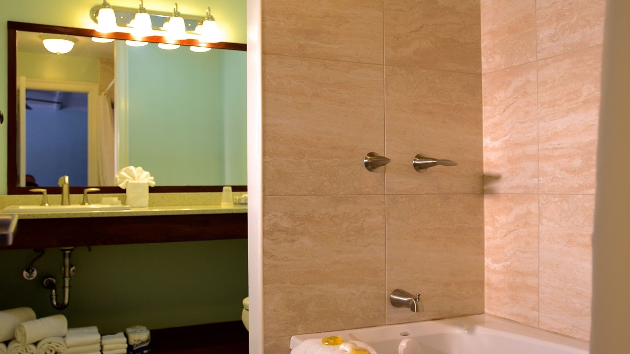 Photo of Bathroom in Green Turtle Cay