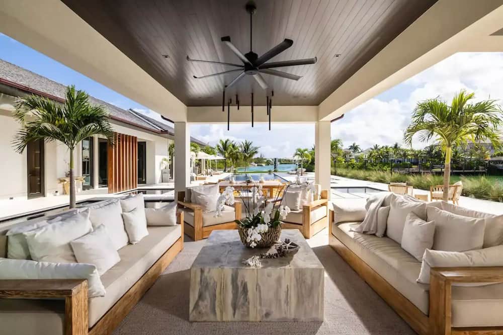 Photo of Patio Balcony in Nassau