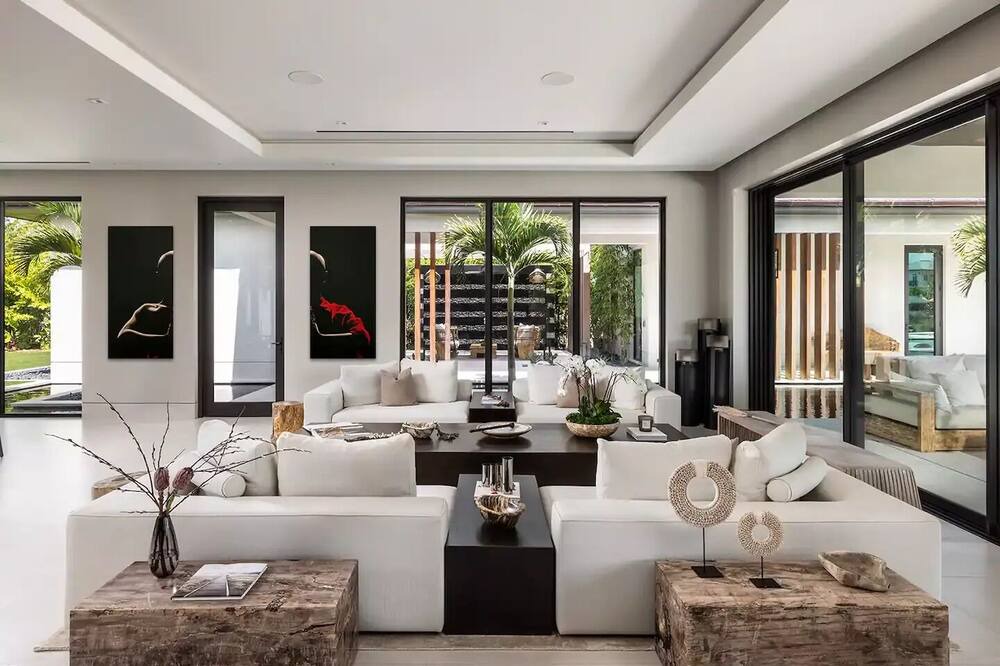 Photo of Livingroom in Nassau