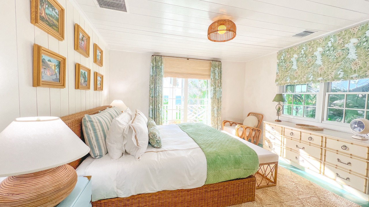 Photo of Bedroom in Dunmore Town