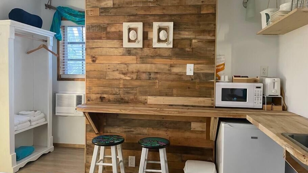 Photo of Kitchen in Coral Harbour