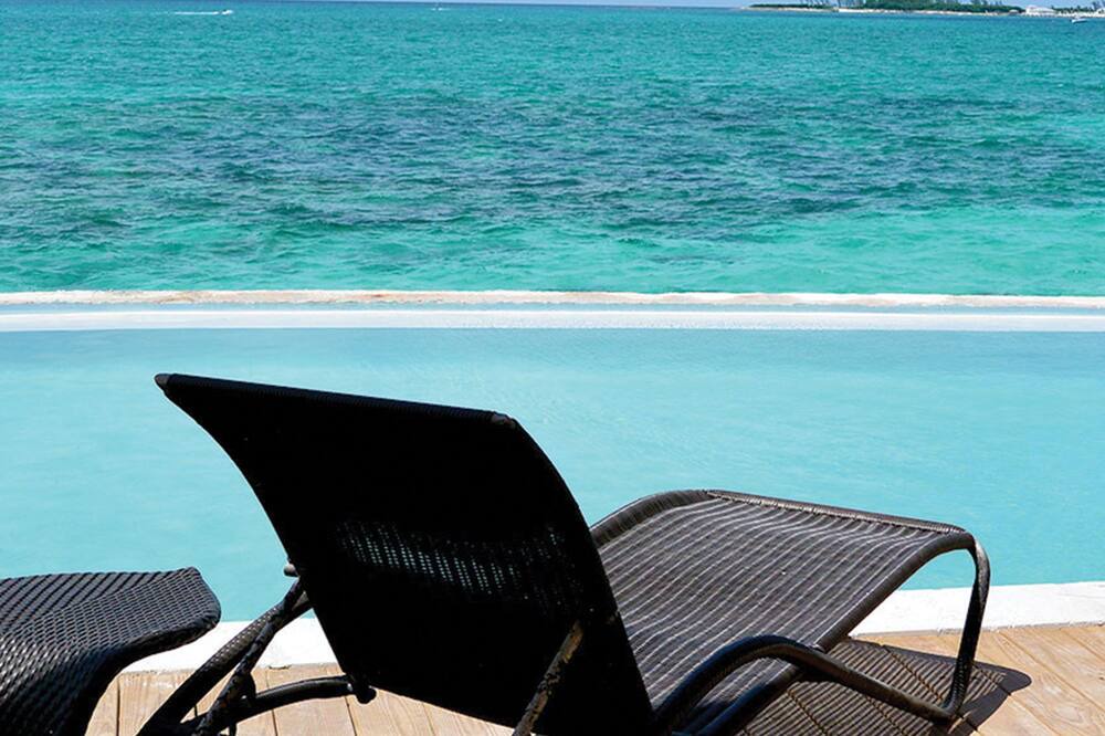 Photo of Outdoor in Nassau